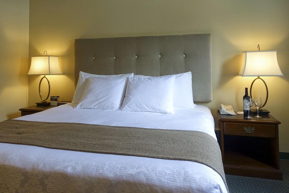 Holland America Dawson City Inn Екстер'єр фото