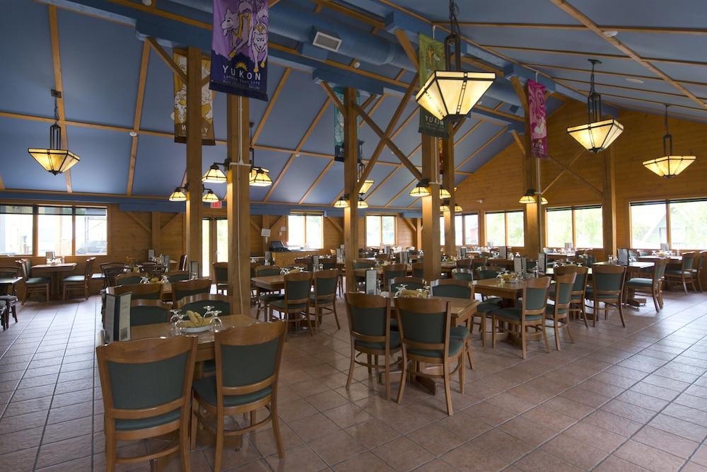Holland America Dawson City Inn Екстер'єр фото