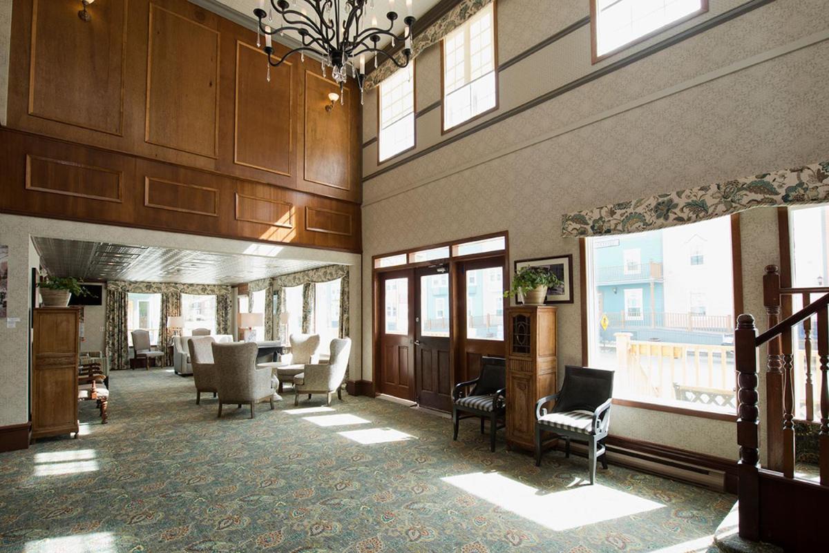 Holland America Dawson City Inn Екстер'єр фото