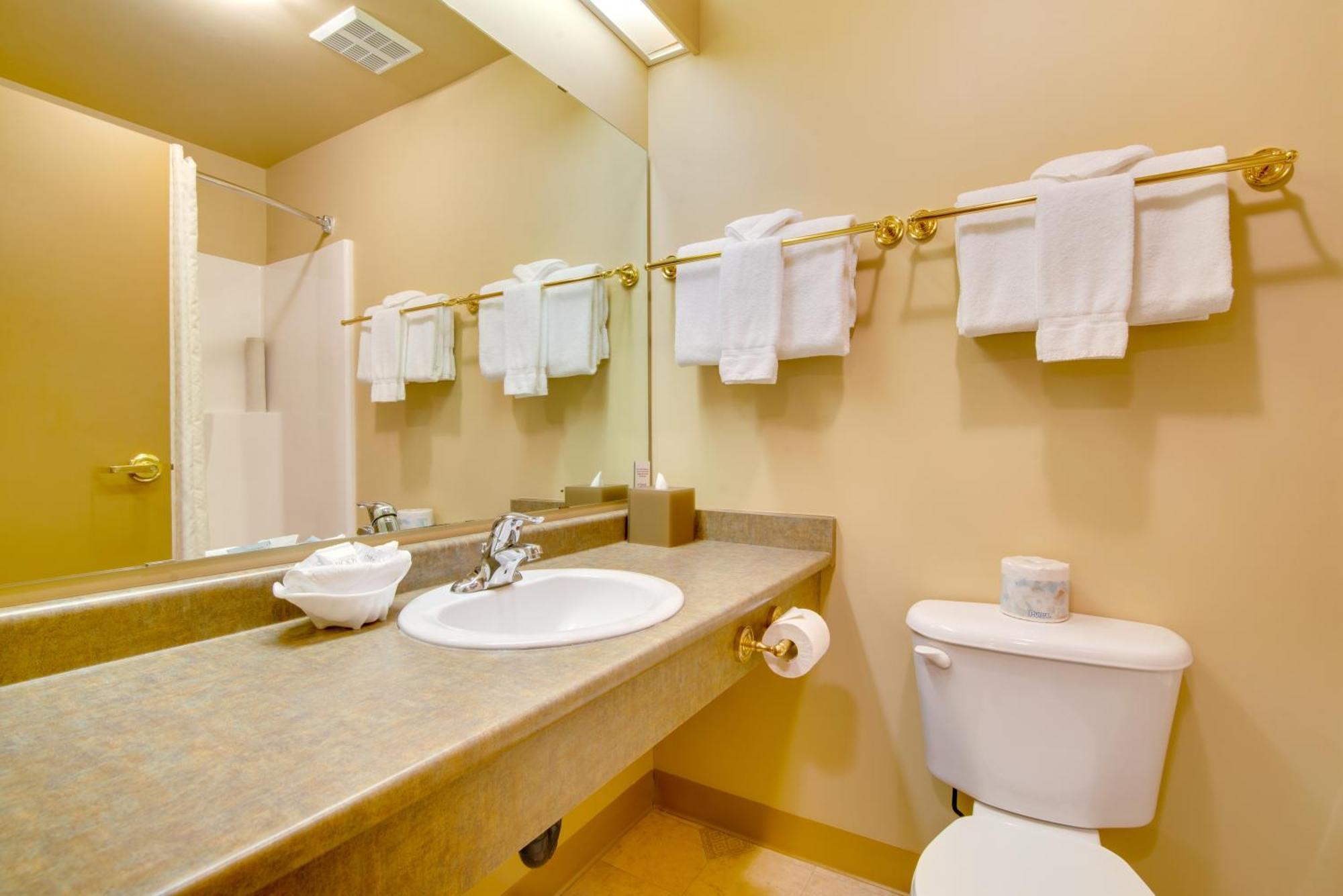 Holland America Dawson City Inn Екстер'єр фото