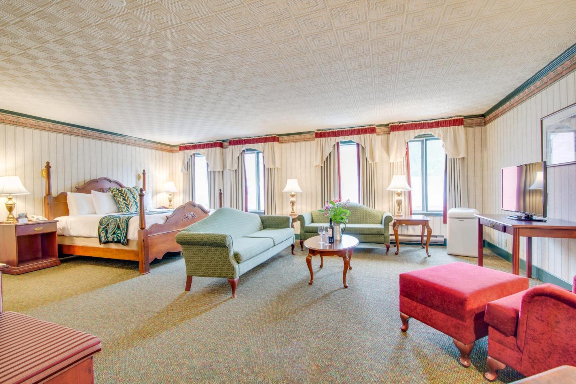 Holland America Dawson City Inn Екстер'єр фото