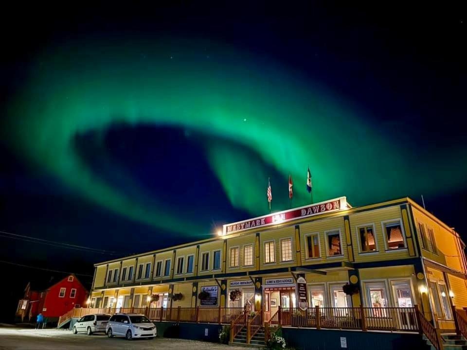 Holland America Dawson City Inn Екстер'єр фото