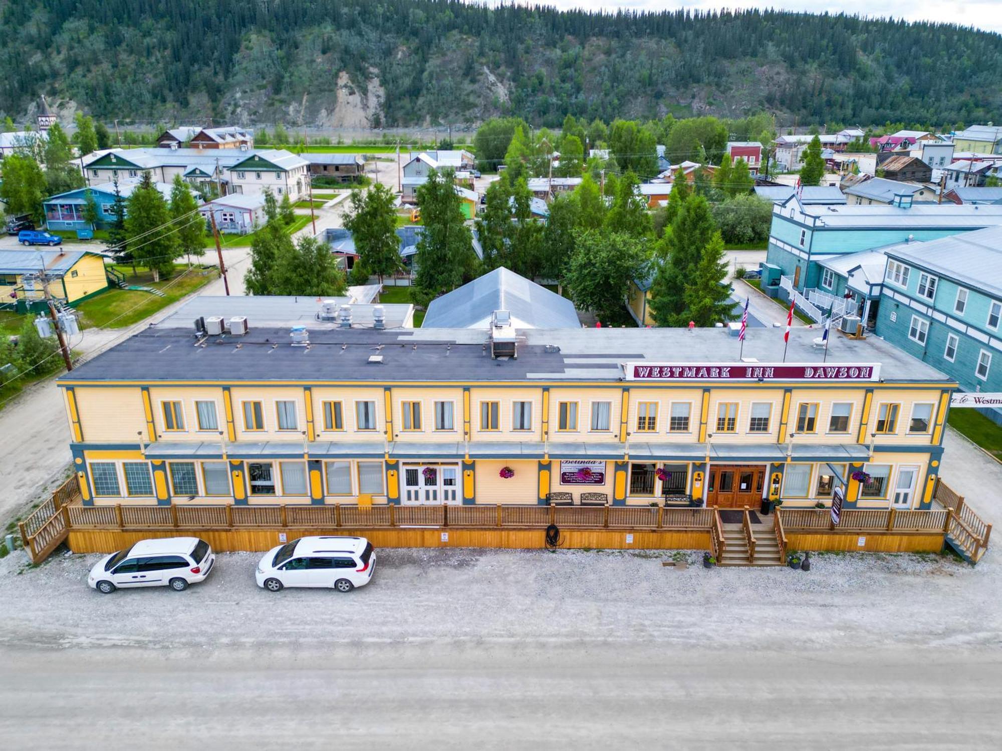 Holland America Dawson City Inn Екстер'єр фото