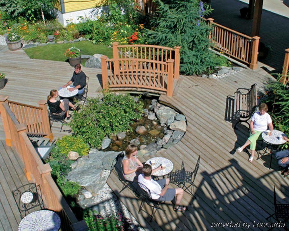 Holland America Dawson City Inn Екстер'єр фото